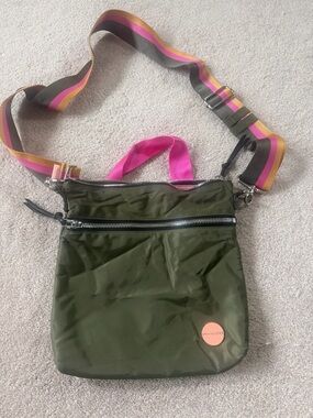 ShortyLove medium crossbody in olive nylon with pink accents